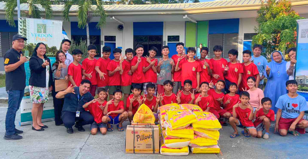 DMCI Homes employees spread love from Makati City to Davao City 